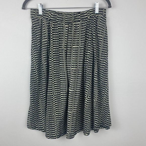 LuLaRoe Dresses & Skirts - LuLaRoe skirt size L color black & cream